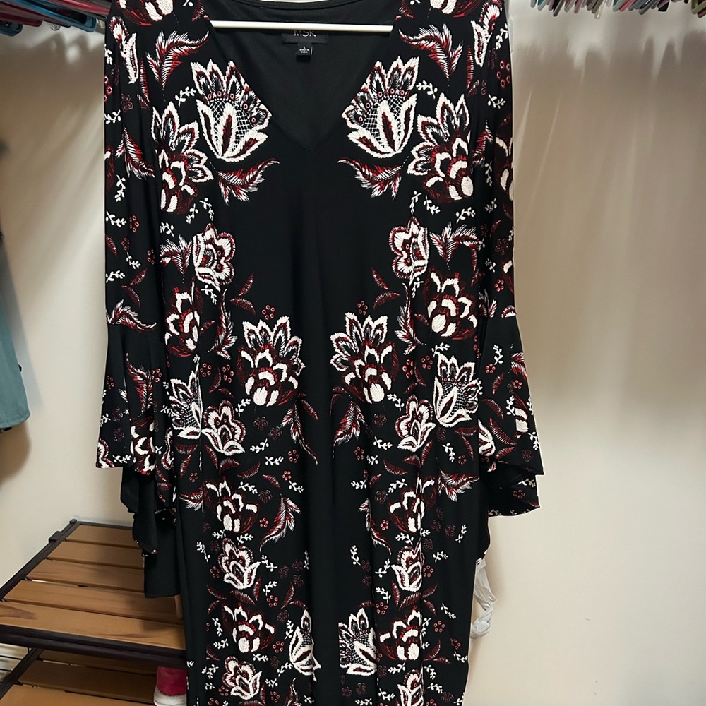 MSK Black and Pink Bell Sleeve Sundress